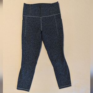 Athleta Salutation Stash II Textured Tight 7/8 Leggings